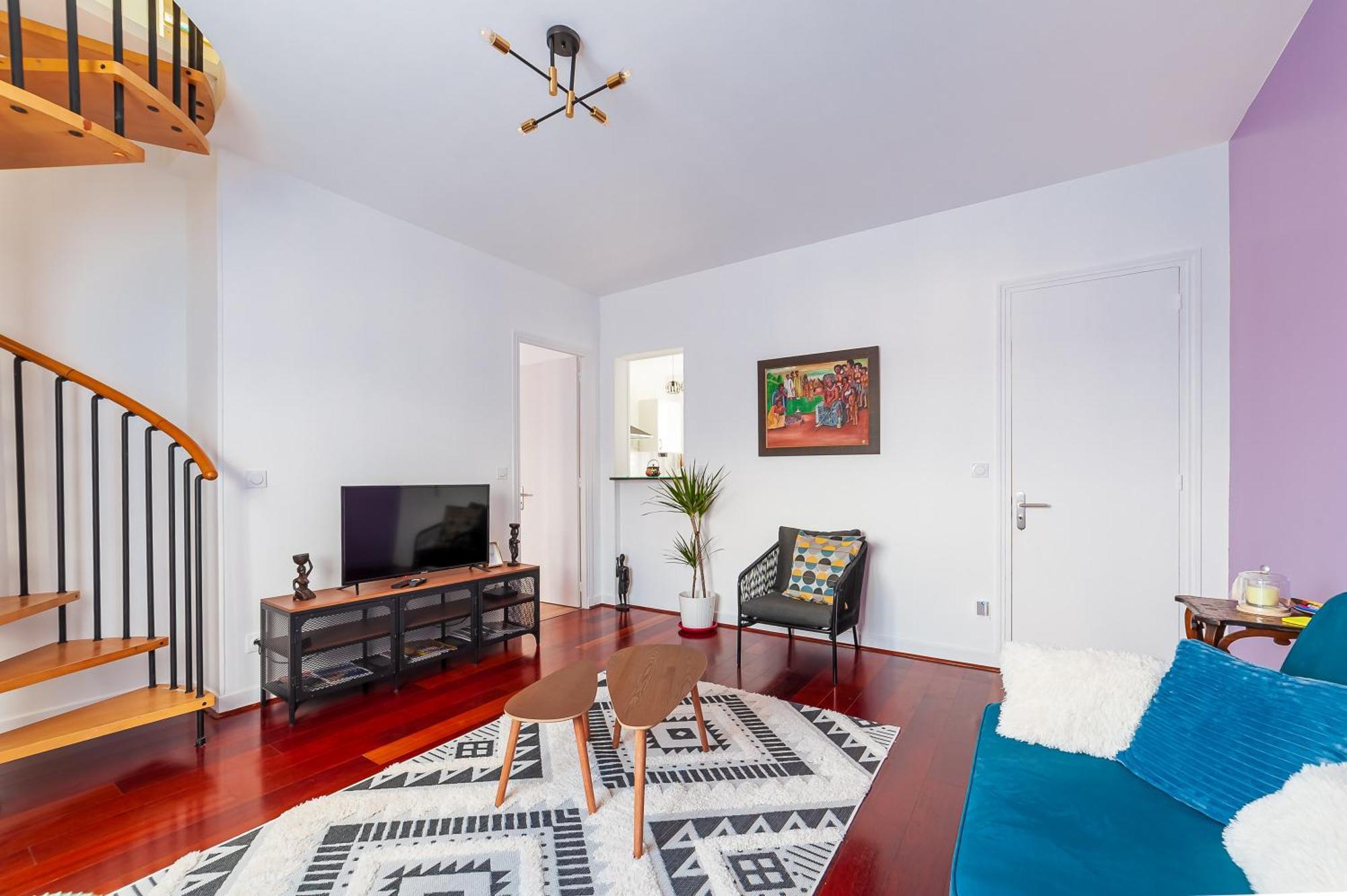 Cosy Modern Apartment - 1 Minute Walk From Train Station Крей Екстериор снимка