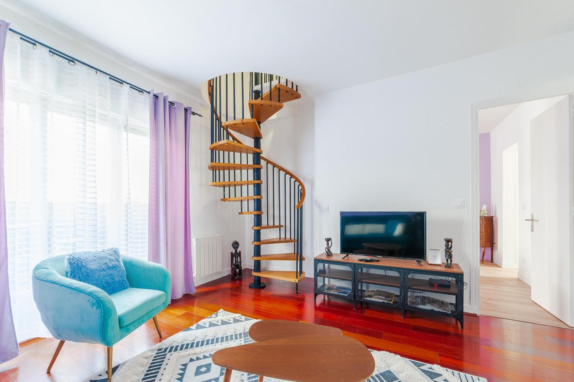 Cosy Modern Apartment - 1 Minute Walk From Train Station Крей Екстериор снимка